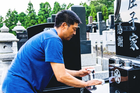 矢口石材店について